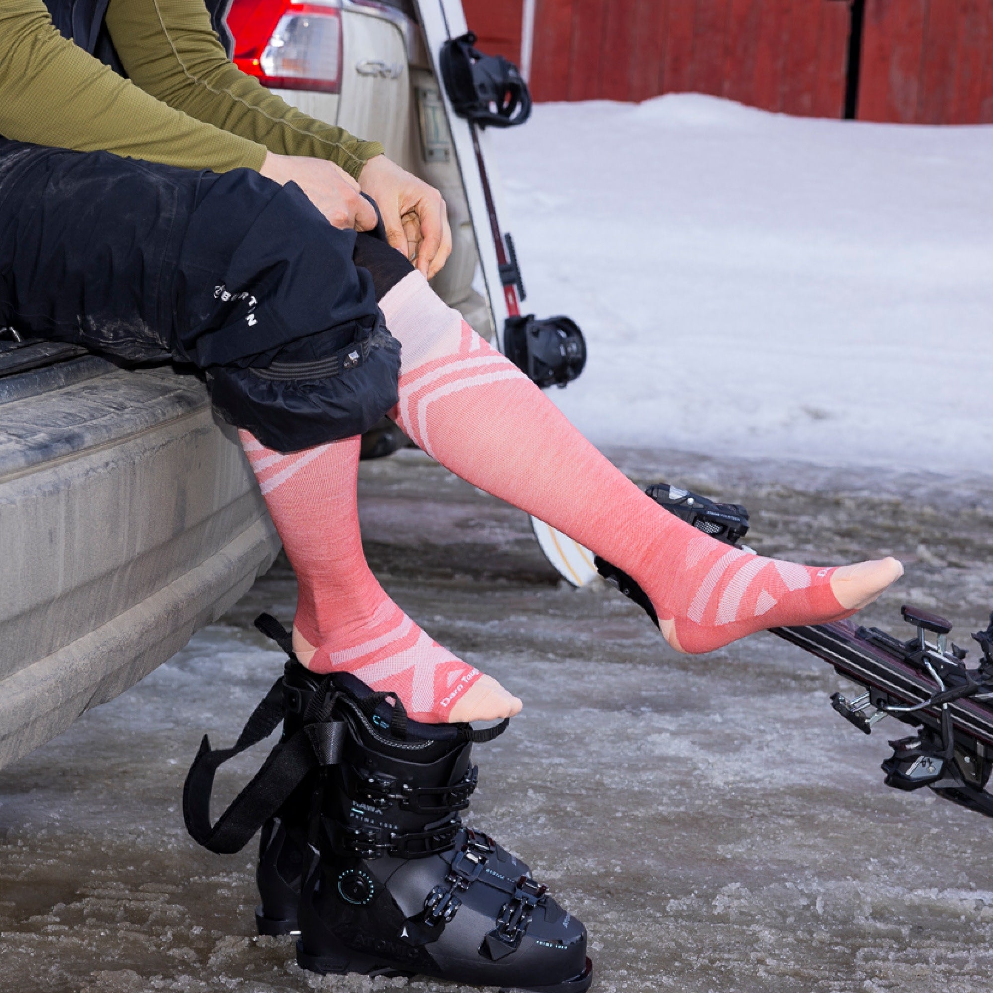 Women's Peaks RFL Over-the-Calf Ultra-Lightweight Ski & Snowboard Socks - Image 9