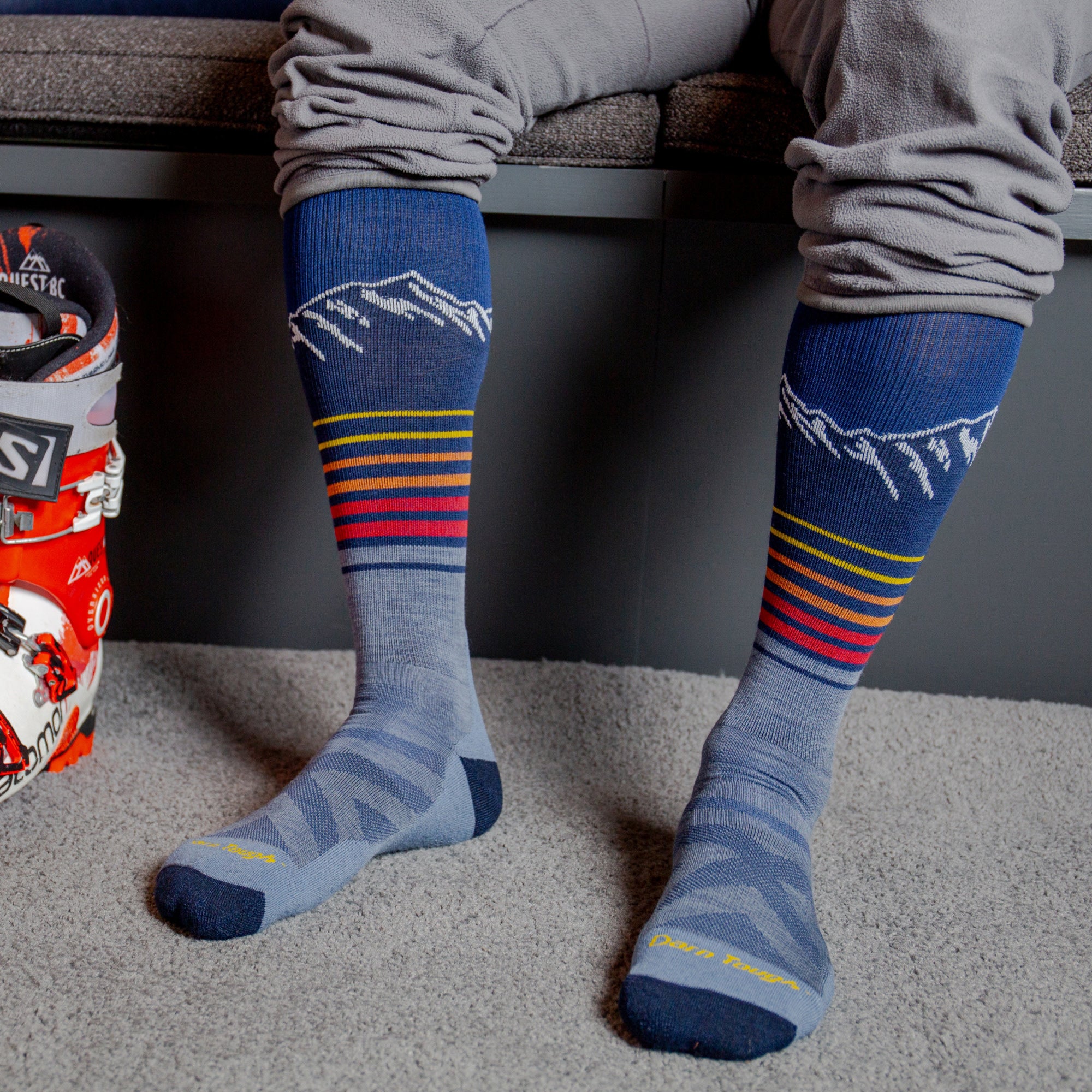 Men's Steep Lines Over-the-Calf Lightweight Ski & Snowboard Socks - Image 6
