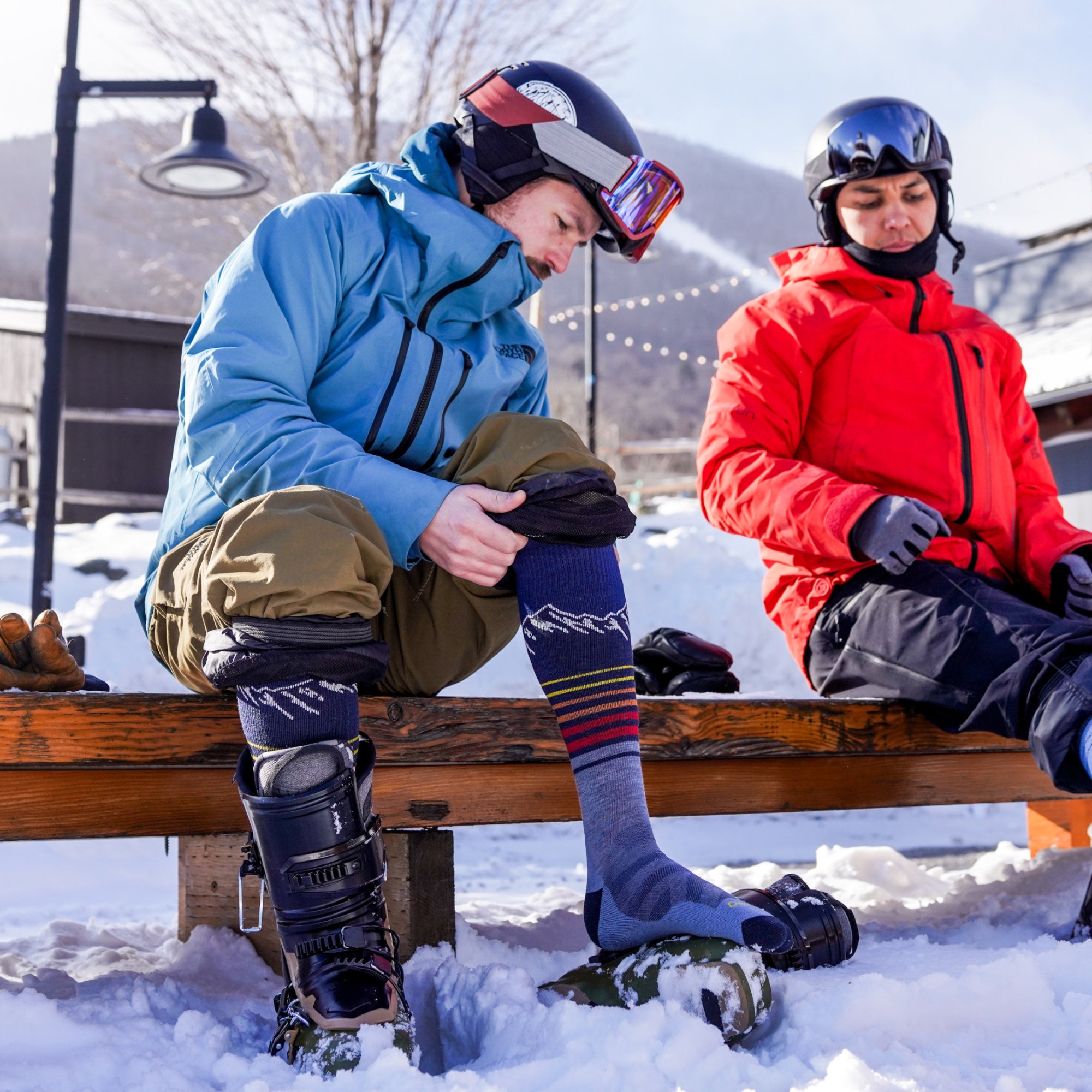 Men's Steep Lines Over-the-Calf Lightweight Ski & Snowboard Socks - Image 4